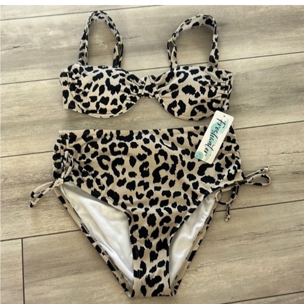 Freshwater size medium leopard print bikini set NWT
